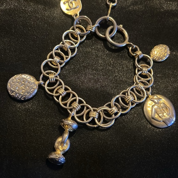CHANEL Vintage 1980s Mademoiselle Chain Bracelet Charm Gold Tone - Picture 3 of 7